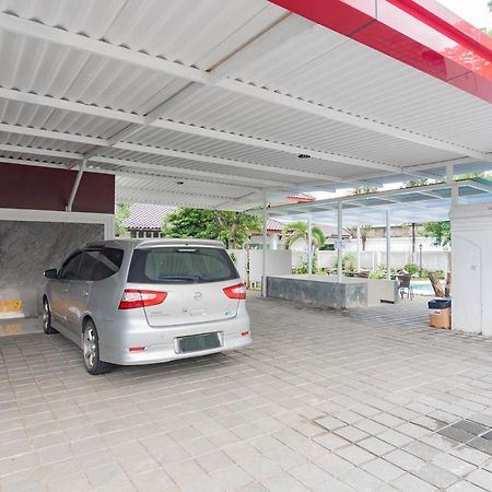 Reddoorz Plus @ Pakuan Residence Tajur Bogor Exterior photo